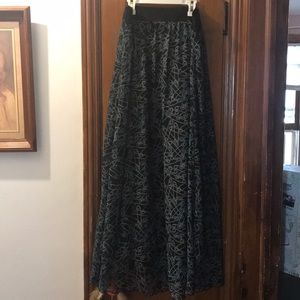 L Lularoe Lucy skirt
